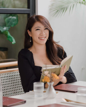 Cheryl Lau of @cheryltheory - Thought Leader - Side Hustler